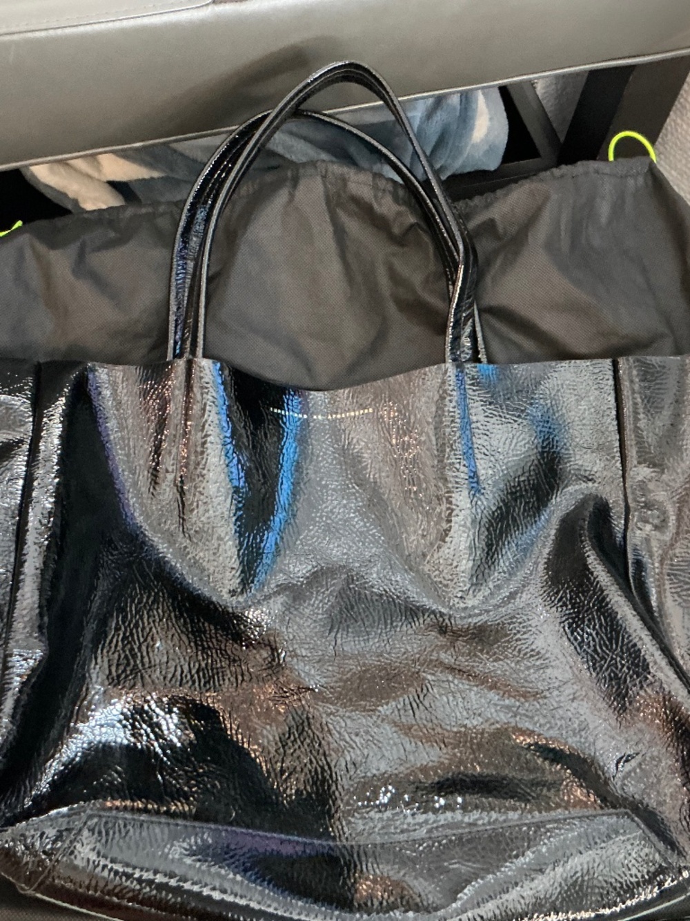 Ampersand As Apostrophe Black Patent Leather Tote Bag